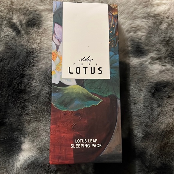 THE PURE LOTUS
The Lotus Leaf Extract Sleeping Pack *NEW* - Picture 2 of 4